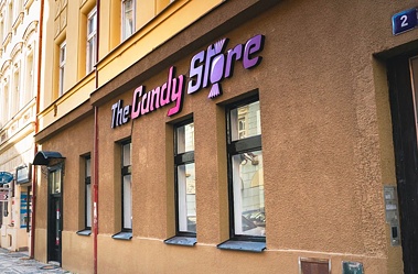 C. The Candy Store Anděl