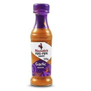 Nando's Peri-Peri středně pálivá omáčka s příchutí česneku 125 ml