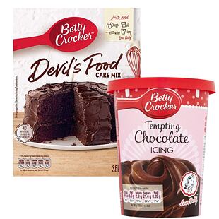 Betty Crocker směs na přípravu Devil's Food 425 g + Betty Crocker poleva s příchutí čokolády 400 g