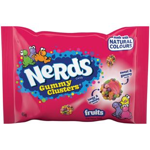 Nerds Clusters Fruits žvýkací bonbony v cukrové skořápce s ovocnými příchutěmi 45 g