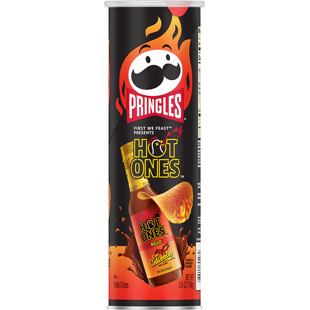 Pringles Hot Ones chipsy s příchutí pálivé omáčky Los Calientes Rojo 158 g